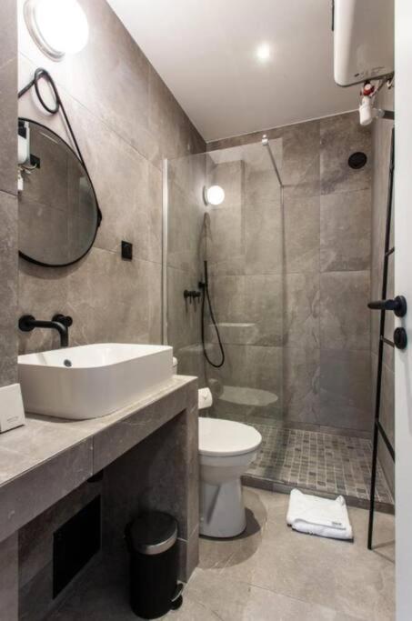 St Germain-Bon Marche - Cosy N°2 Apartman Párizs Kültér fotó